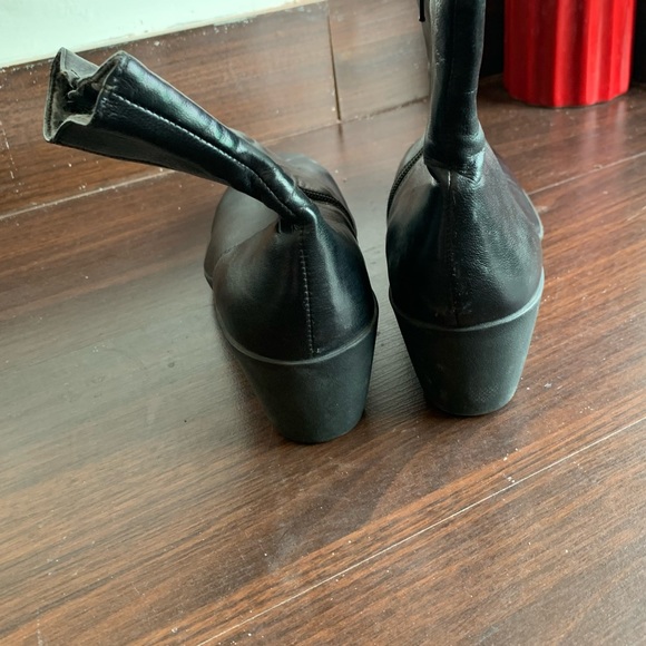 Leather heeled boots - Picture 5 of 8